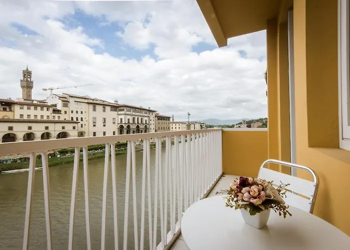 Apartment Ponte Vecchio View Open Space