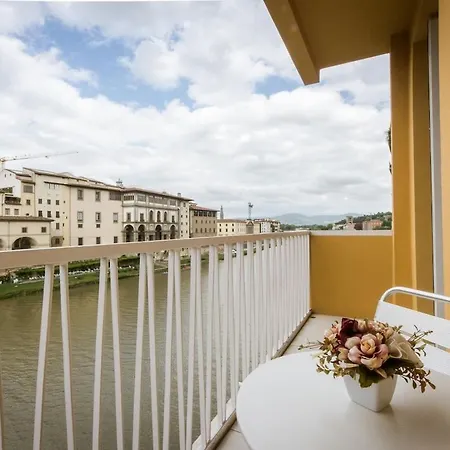 Апартаменты Ponte Vecchio View Open Space