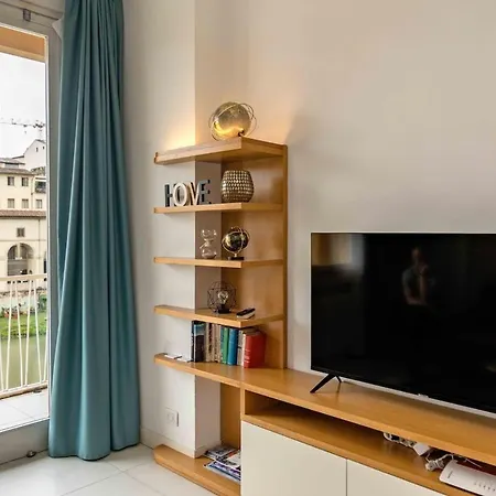 Ponte Vecchio View Open Space Апартаменты Флоренция