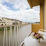 Daire Ponte Vecchio View Open Space