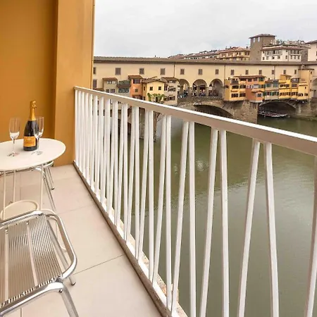 Ponte Vecchio View Open Space Appartamento *